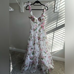 NWT Milla Apple Blossom Tender floral maxi tie-strap dress Size M